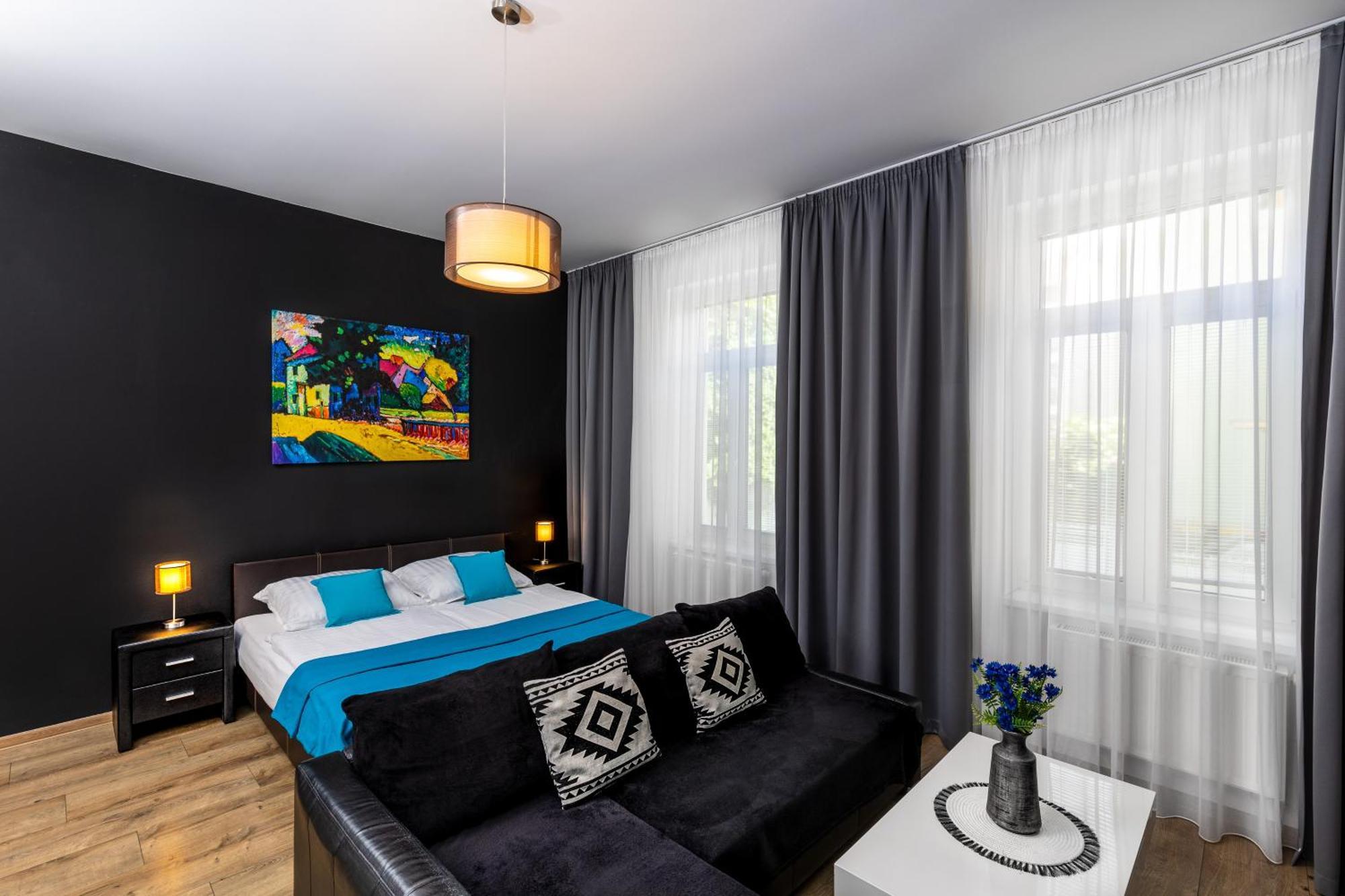 Skackava - Beautiful New Apartment In Direct Centrum, 24H Self Check-In Banska Bystrica Ngoại thất bức ảnh